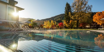 Allergiker-Hotels - Tirol - Aussenpool Herbststimmung - Juffing Hotel & Spa ****S