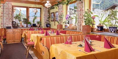 Allergiker-Hotels - Tirol - Restaurant der Gäste-Pension Dorfstube in Holzgau. - Gasthof-Pension-Dorfstube