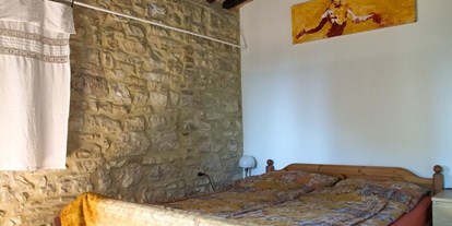 Allergiker-Hotels - Italien - Schlafzimmer 1, Doppelbett mit Einzel-Bettdecken in Komfortgröße (220 cm lang) - Poggio-delle-Querce Eichenhügel