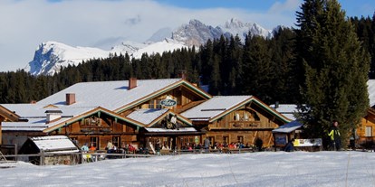 Allergiker-Hotels - Parkplatz - Außenansicht Restaurant Winter - Tirler Dolomites Living Hotel 