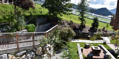 Allergiker-Hotels - Österreich - Zen Garten mit Fischteich, Kräuter Garten und Blumen  - Gesund und Vital Landhotel Anna