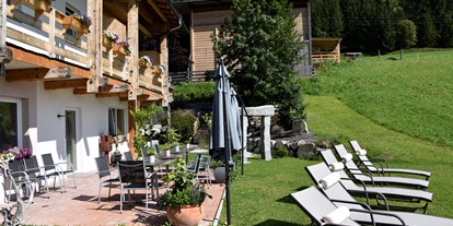 Allergiker-Hotels - Salzburg - Terrasse mit Liegewiese - Gesund und Vital Landhotel Anna